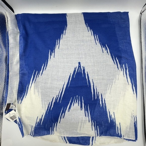 Echo Unisex Scarf Blue White 76 in X 40 In New - Picture 2 of 14